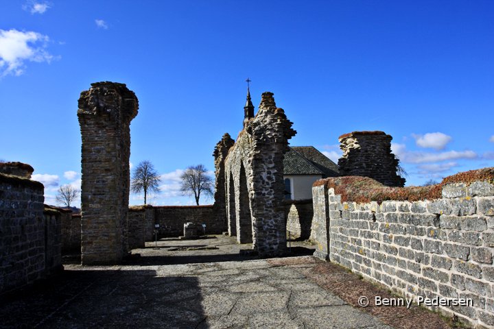 Gudhems klosterruin 1.jpg - Gudhems klosterruin